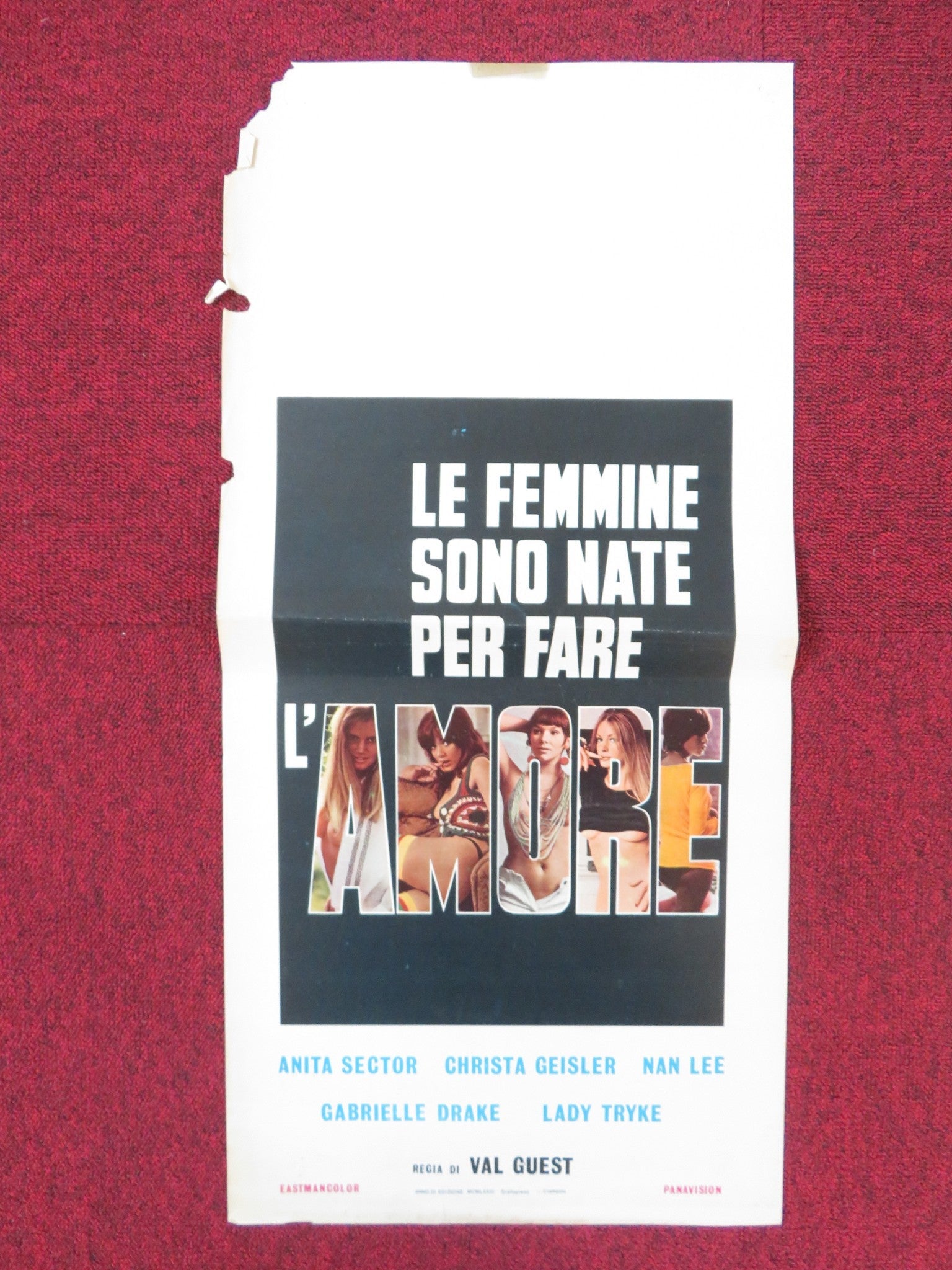 AU PAIR GIRLS ITALIAN LOCANDINA POSTER ASTRID FRANK JOHNNY BRIGGS 1972 Rendezvous Cinema Movie posters
