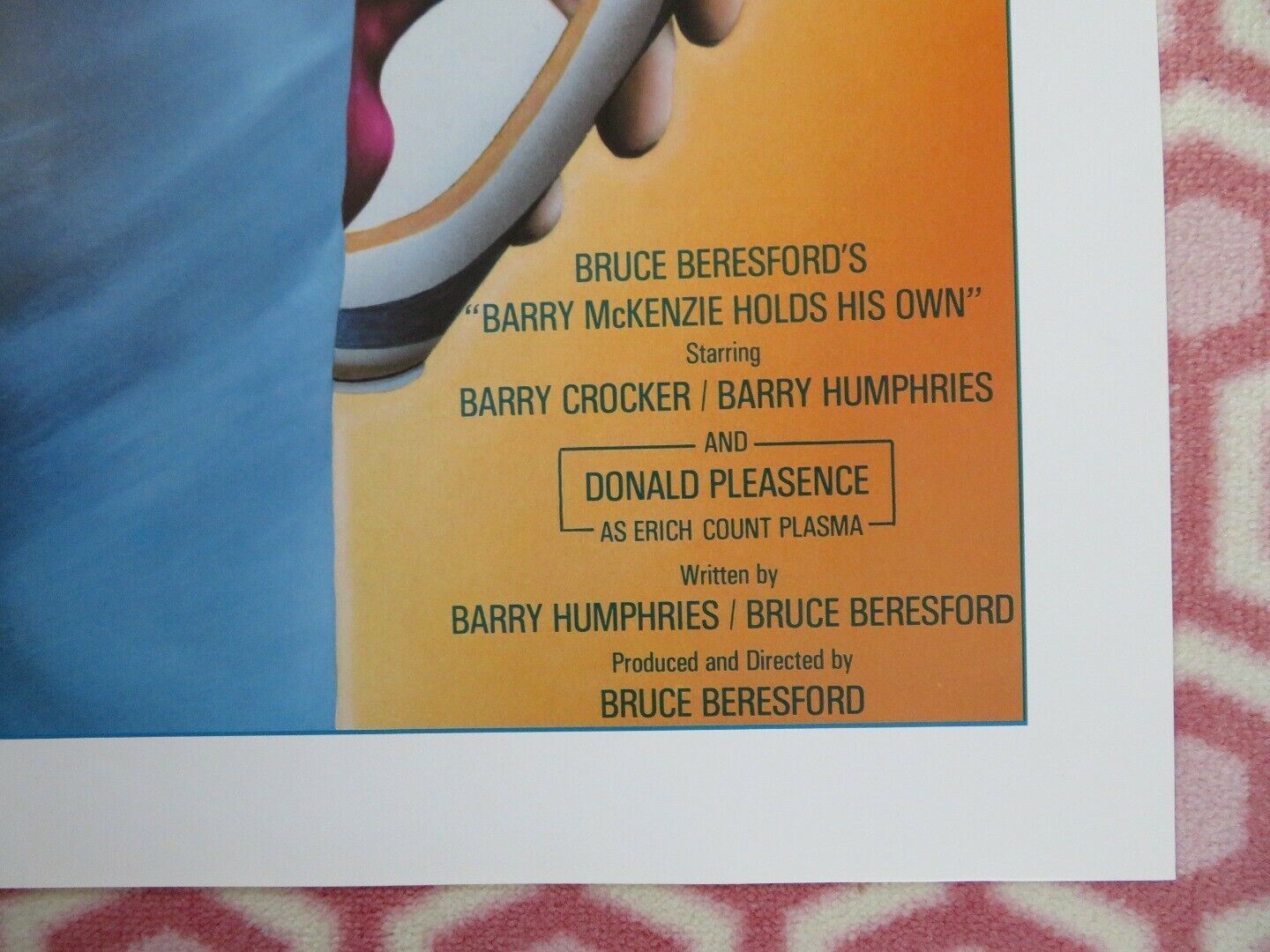 BARRY MCKENZIE HOLDS HIS OWN FOLDED US ONE SHEET POSTER BARRY HUMPHRIES 1974 Movie posters