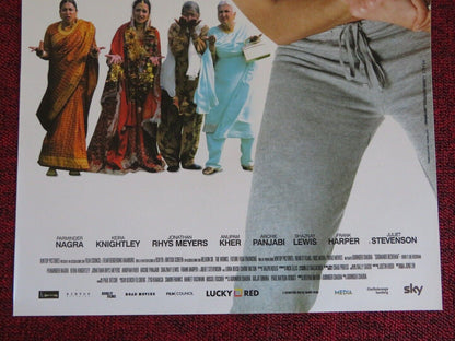 BEND IT LIKE BECKHAM ITALIAN LOCANDINA (25.5"x12.5") POSTER KEIRA KNIGHTLEY 2002 - Rendezvous Cinema