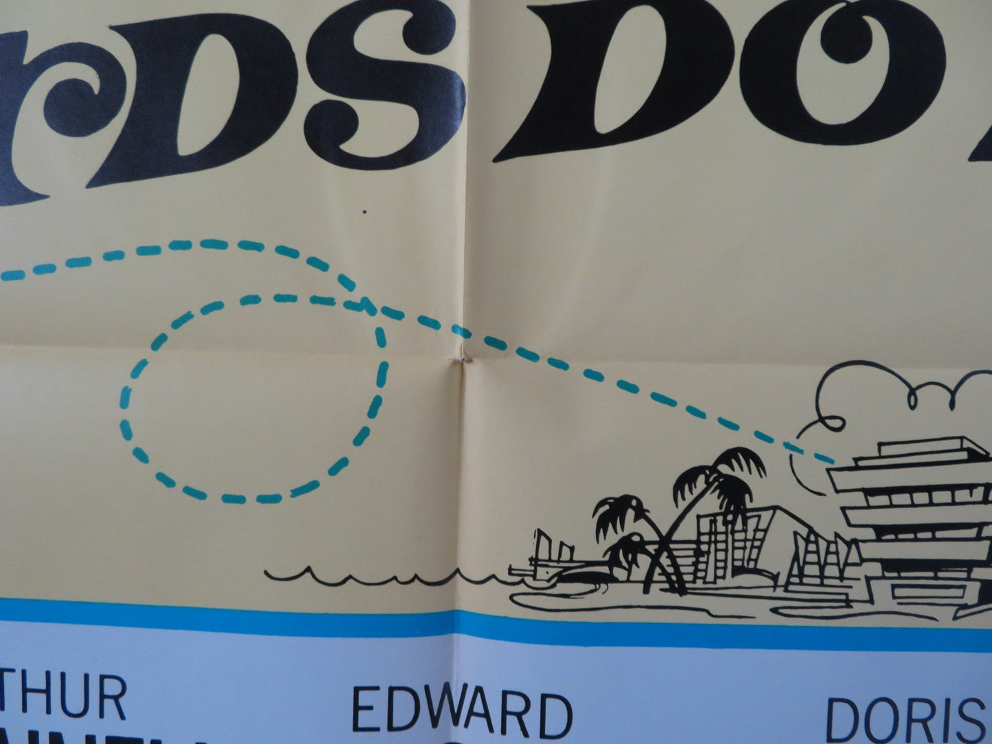 BIRDS DO IT FOLDED US ONE SHEET POSTER SOUPY SALES TAB HUNTER 1966 Rendezvous Cinema Movie posters