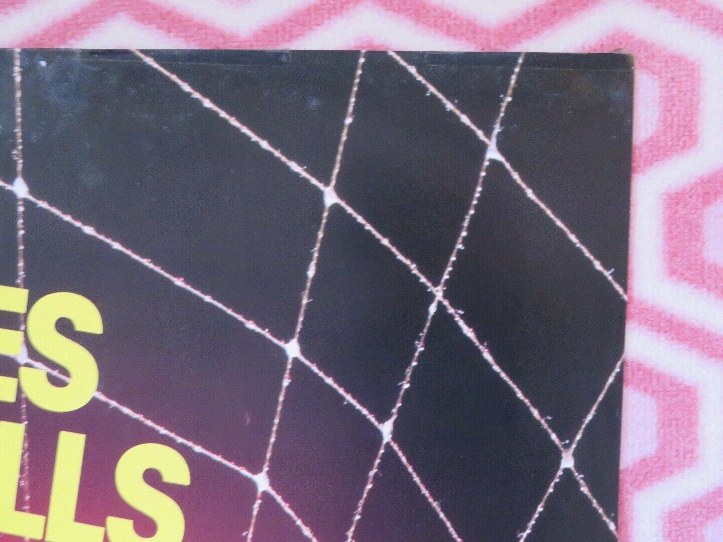 BLACK WIDOW VIDEO VHS POSTER FOLDED DEBRA WINGER THERESA RUSSELL 1987 Movie posters