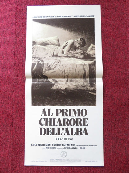 BREAK OF DAY ITALIAN LOCANDINA POSTER SARA KESTELMAN ANDREW MCFARLANE 1976 Rendezvous Cinema Movie posters