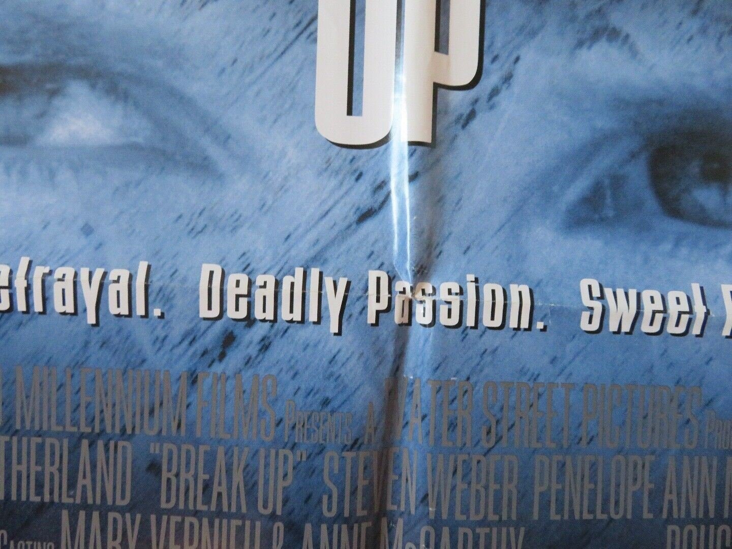 BREAK UP VIDEO DVD ONE SHEET FOLDED POSTER BRIGET FONDA KIEFER SUTHERLAND '98 Movie posters