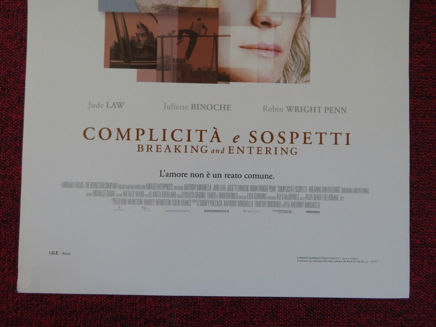 BREAKING AND ENTERING ITALIAN LOCANDINA (27.5"x13") POSTER JUDE LAW 2006 Movie posters