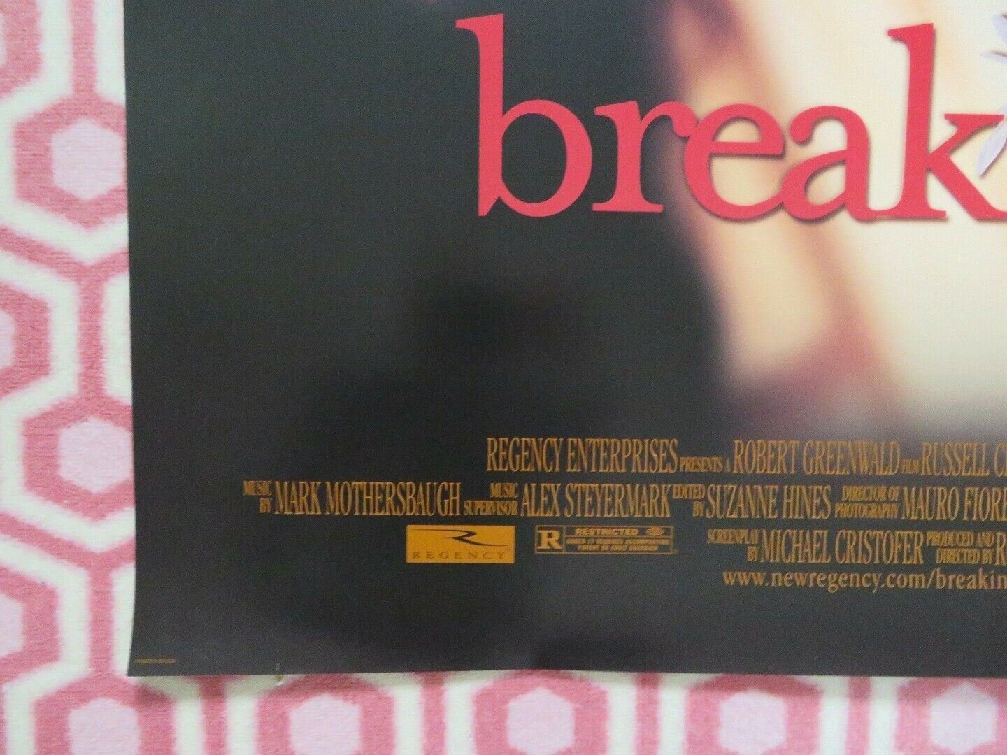 BREAKING UP US ONE SHEET ROLLED POSTER RUSSEL CROWE SALMA HAYEK 1997 Rendezvous Cinema Movie posters