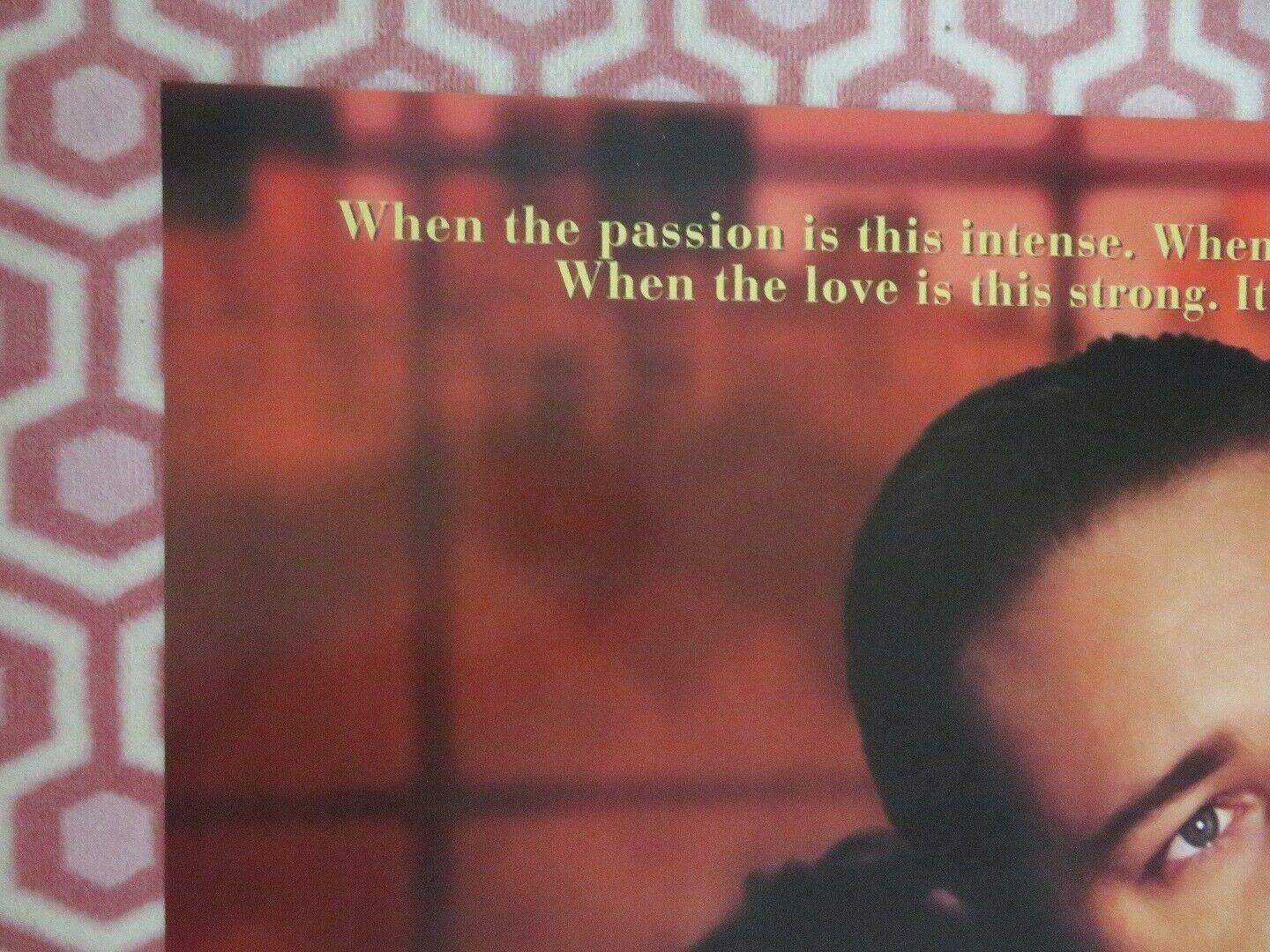 BREAKING UP US ONE SHEET ROLLED POSTER RUSSEL CROWE SALMA HAYEK 1997 Rendezvous Cinema Movie posters