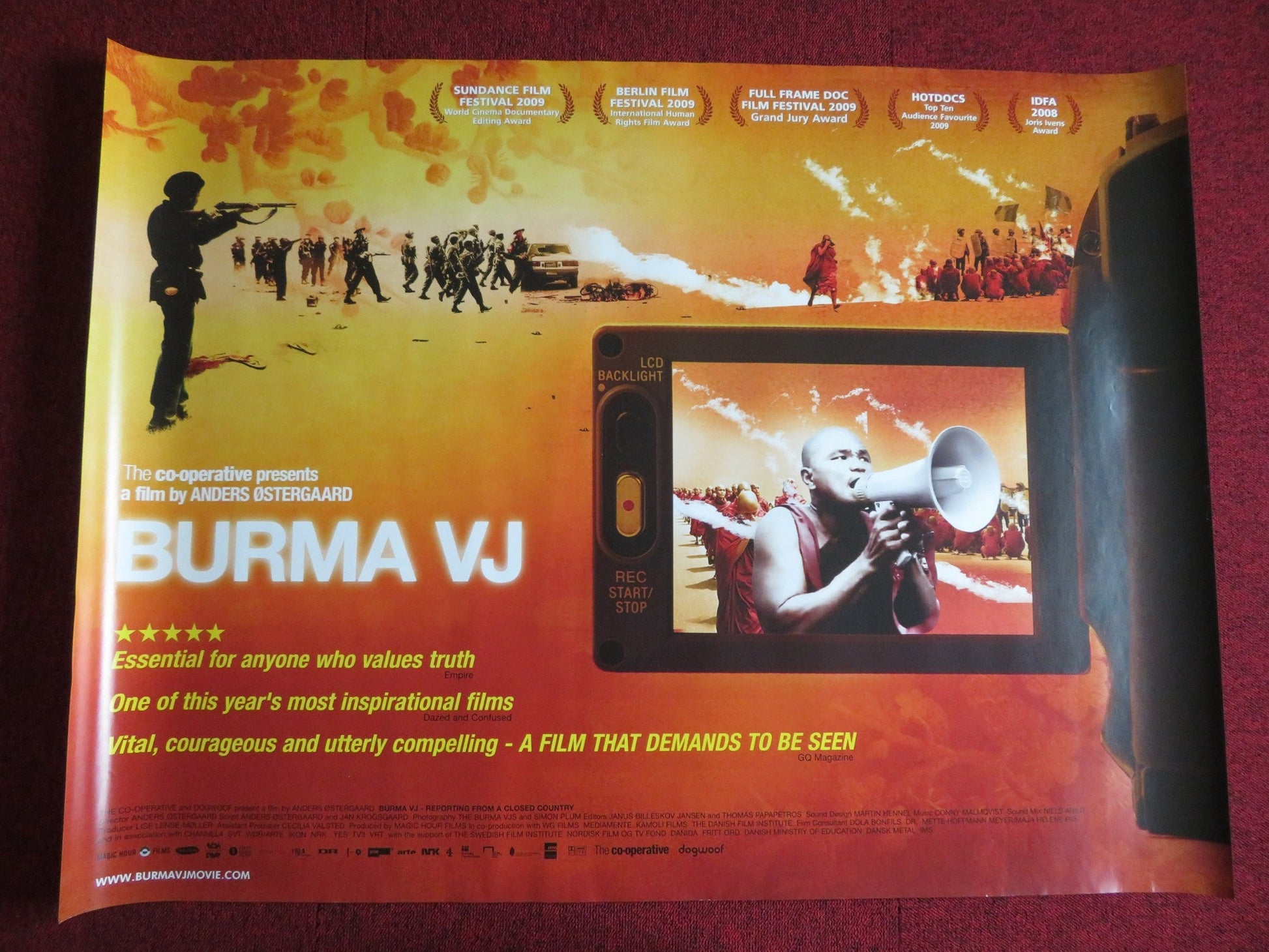 BURMA VJ: REPORTING FROM A CLOSED COUNTRY UK QUAD (30"x 40") ROLLED POSTER 2008 Rendezvous Cinema Movie posters