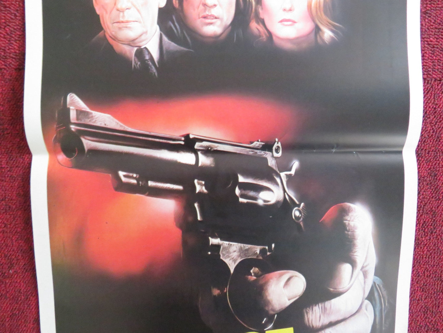 CHOICE OF ARMS ITALIAN LOCANDINA POSTER YVES MONTAND GERARD DEPARDIEU 1982 Rendezvous Cinema Movie posters