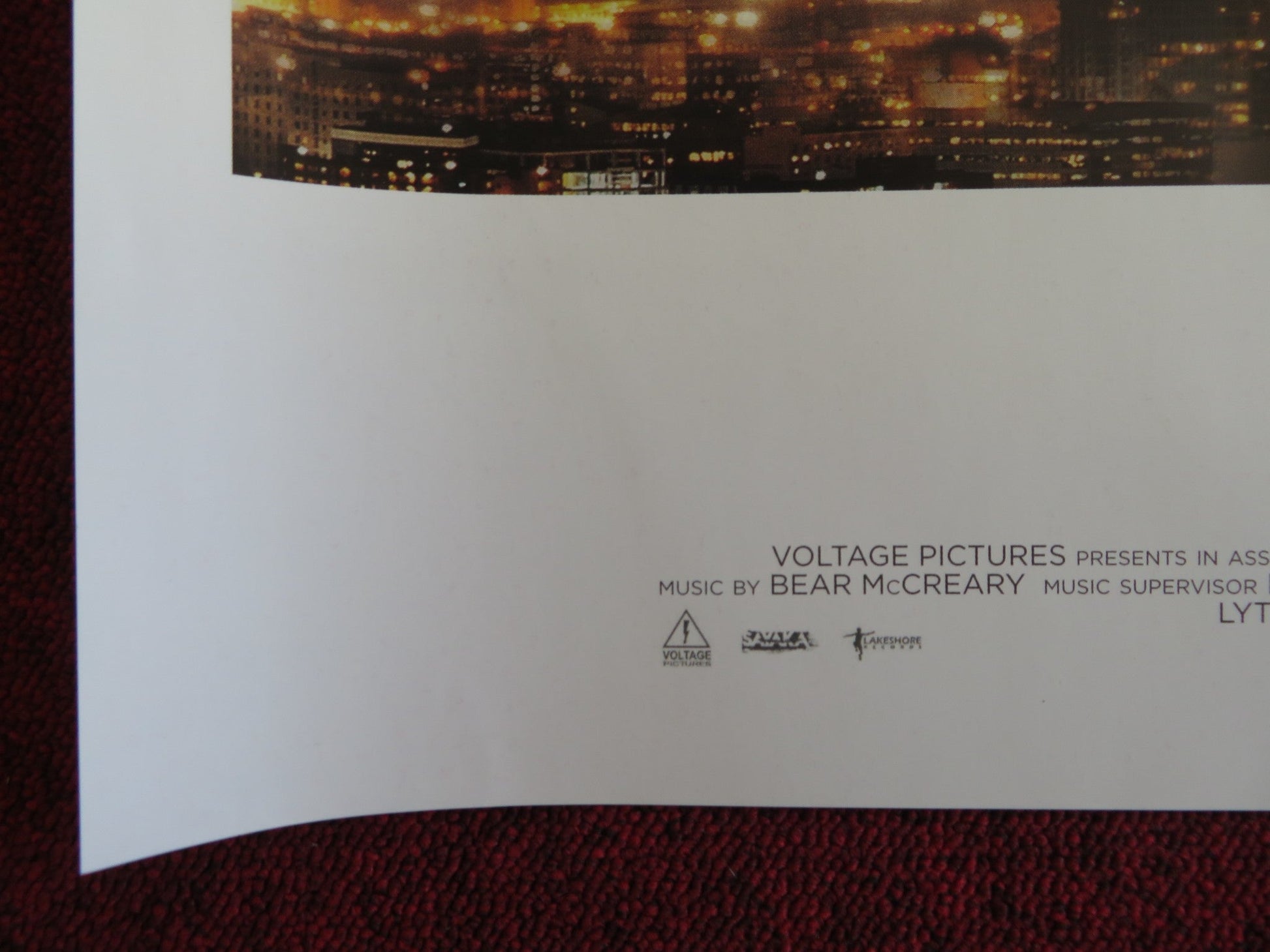 COLOSSAL UK QUAD (30"x 40") ROLLED POSTER ANNE HATHAWAY JASON SUDEIKIS 2016 Rendezvous Cinema Movie posters