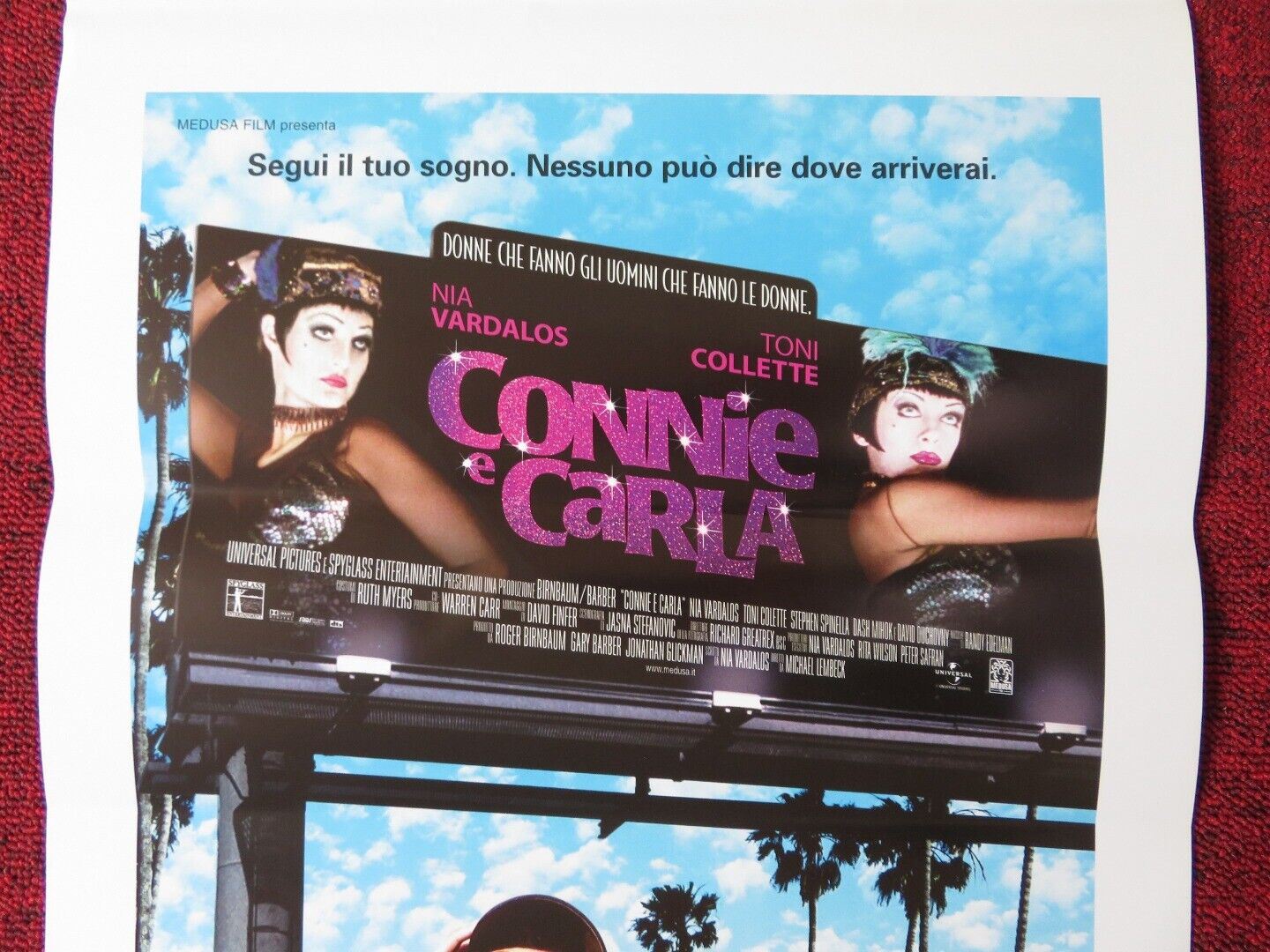 CONNIE AND CARLA ITALIAN LOCANDINA (27.5"x13") POSTER N VARDALOS T COLLETTE '04 Movie posters