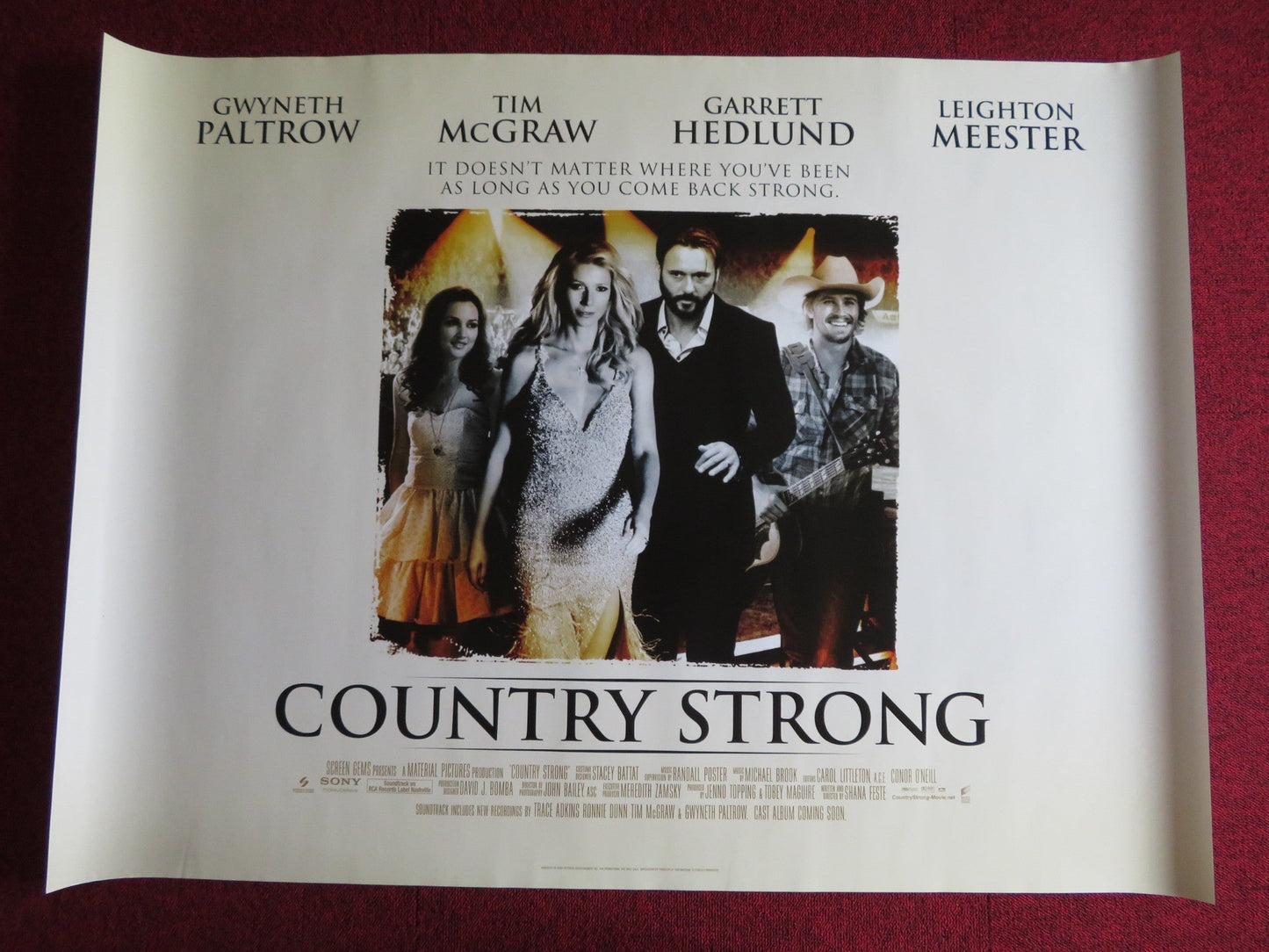 COUNTRY STRONG UK QUAD (30"x 40") ROLLED POSTER GWYNETH PALTROW TIM MCGRAW 2010 Rendezvous Cinema Movie posters
