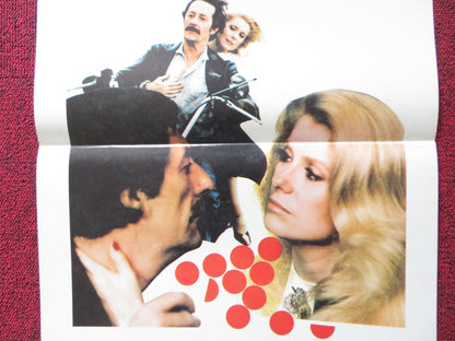 COURAGE FUYONS ITALIAN LOCANDINA POSTER CATHERINE DENEUVE JEAN ROCHEFORT 1979 Rendezvous Cinema Movie posters
