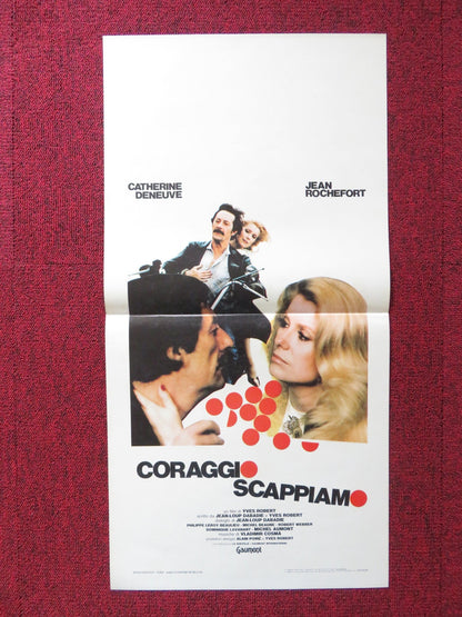 COURAGE FUYONS ITALIAN LOCANDINA POSTER CATHERINE DENEUVE JEAN ROCHEFORT 1979 Rendezvous Cinema Movie posters