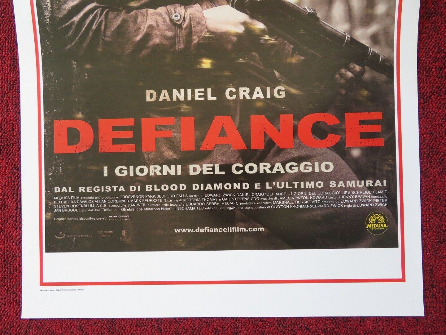DEFIANCE ITALIAN LOCANDINA (27.5"x13") POSTER DANIEL CRAIG JAMIE BELL 2008 Movie posters