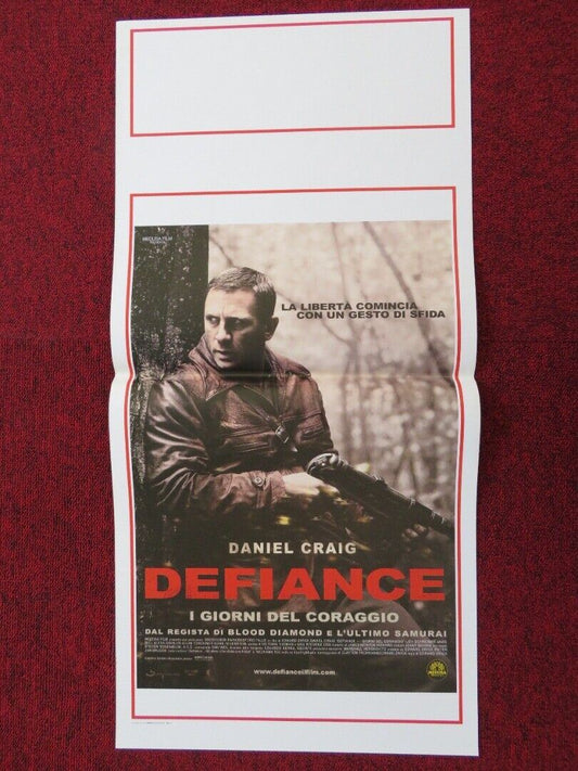 DEFIANCE ITALIAN LOCANDINA (27.5"x13") POSTER DANIEL CRAIG JAMIE BELL 2008 Movie posters