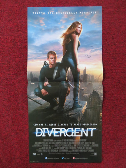 DIVERGENT ITALIAN LOCANDINA POSTER SHAILENE WOODLEY THEO JAMES 2014 Rendezvous Cinema Movie posters