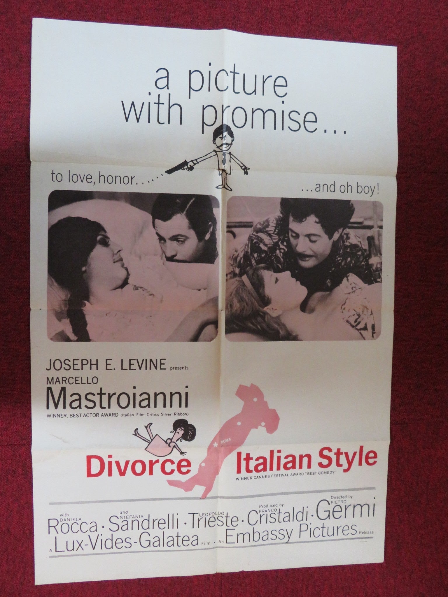 DIVORCE ITALIAN STYLE FOLDED US ONE SHEET POSTER MARCELLO MASTROIANNI 1961 Rendezvous Cinema Movie posters