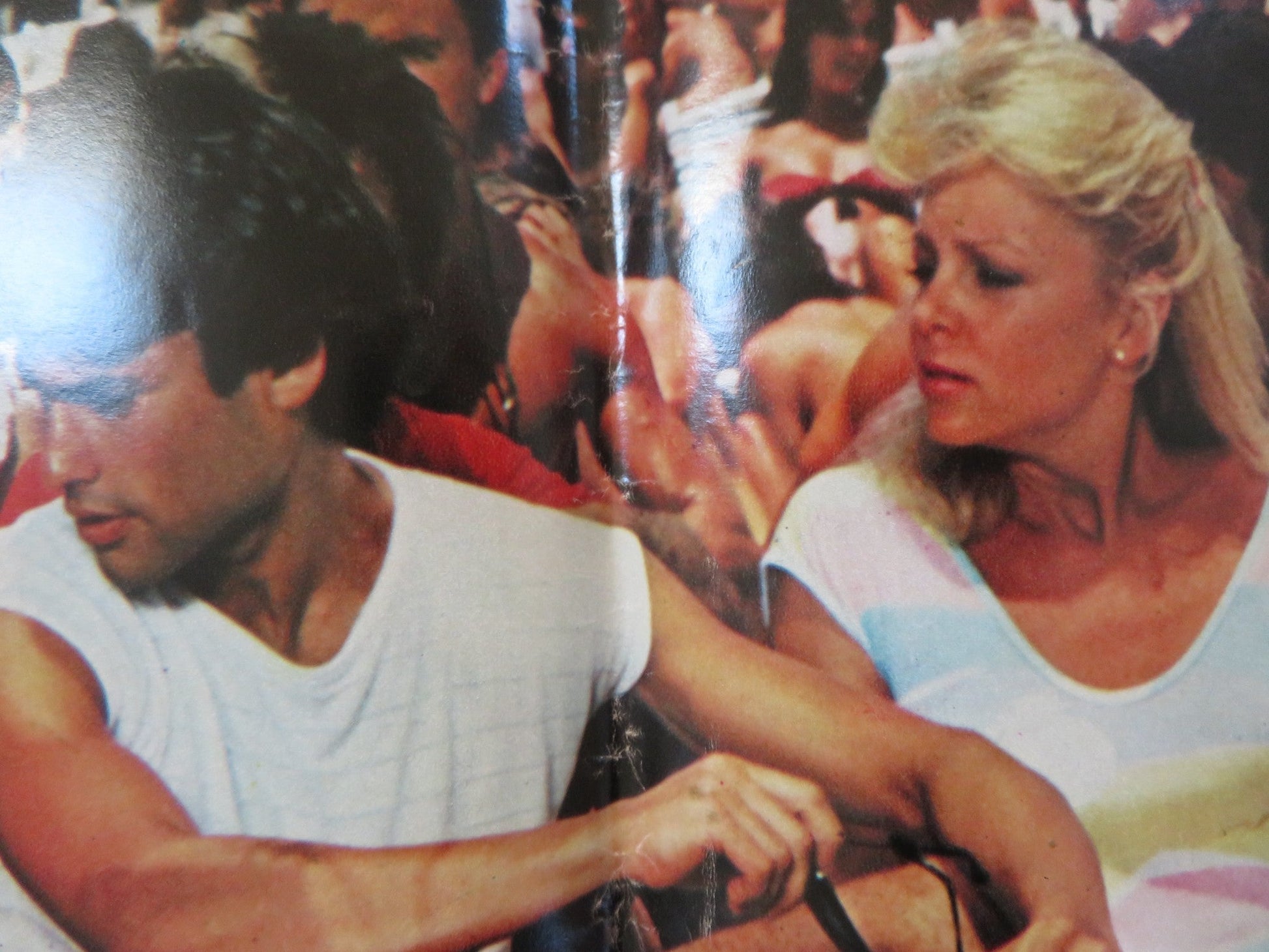 DOVE STANNO I RAGAZZI - D ITALIAN FOTOBUSTA POSTER LISA HARTMAN LORNA LUFT 1984 Rendezvous Cinema Movie posters