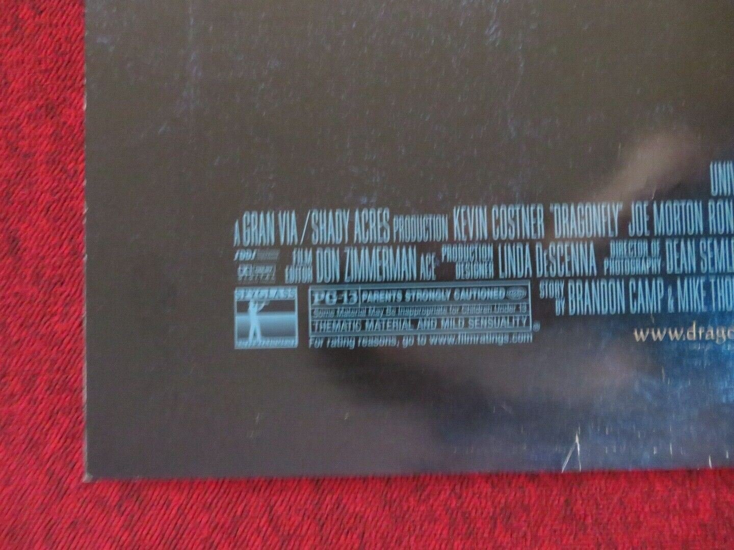 DRAGONFLY US ONE SHEET ROLLED POSTER KEVIN COSTNER SUSANNA THOMPSON 2002 Movie posters