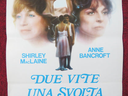 DUE VITE UNA SVOLTA ITALIAN LOCANDINA POSTER SHIRLEY MACLAINE ANNE BANCROFT 1978 Rendezvous Cinema Movie posters