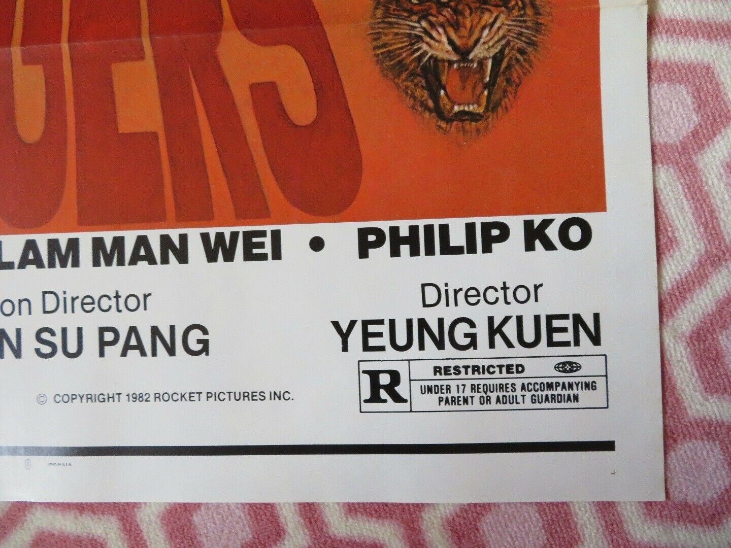 DUEL OF THE 7 TIGERS KUNG FU US ONE SHEET ROLLED POSTERYANG PAN PAN 1979 - Rendezvous Cinema