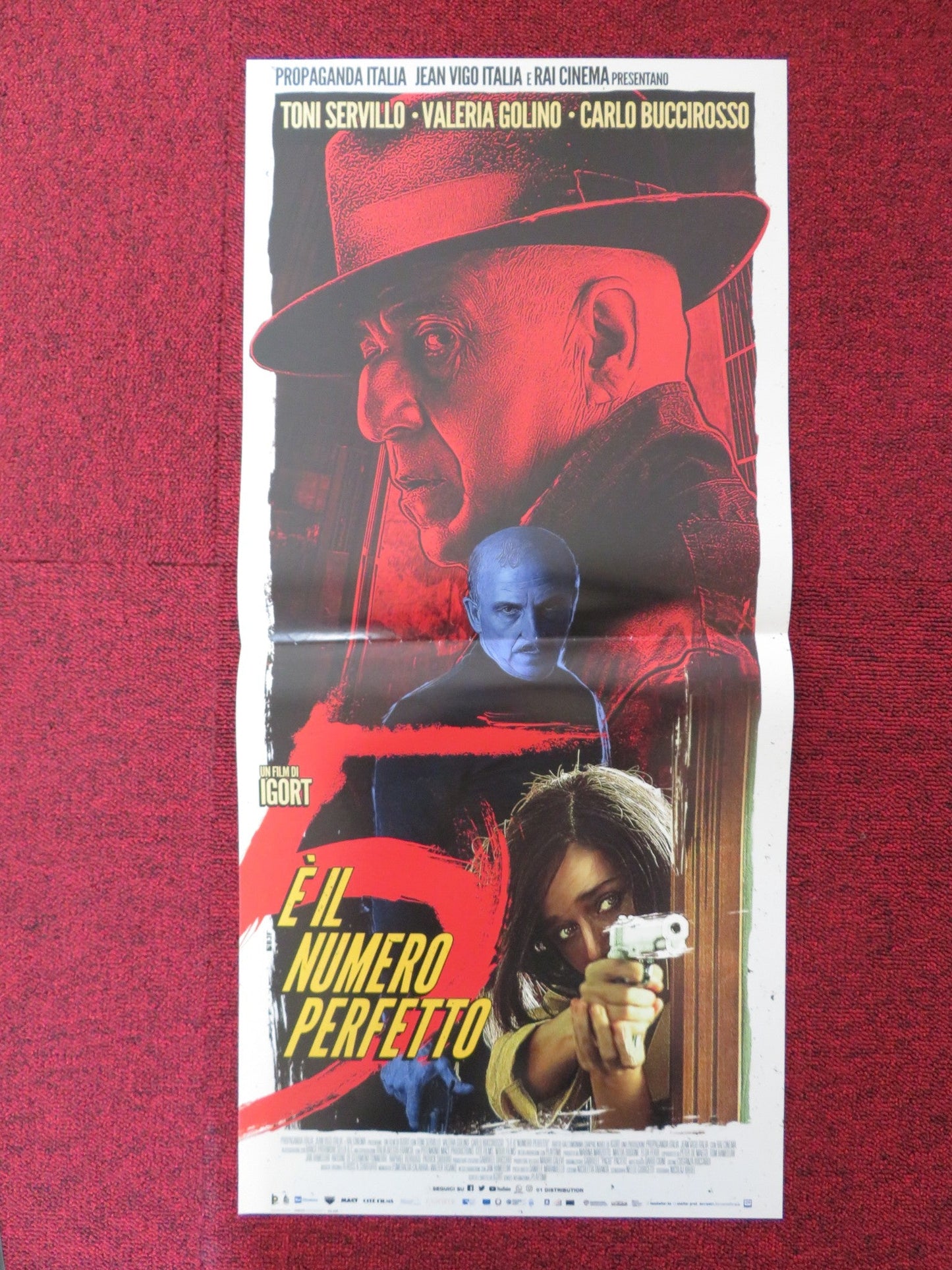 E IL NUMERO PERFETTO ITALIAN LOCANDINA POSTER TONI SERVILLO VALERIA GOLINO 2019 Rendezvous Cinema Movie posters