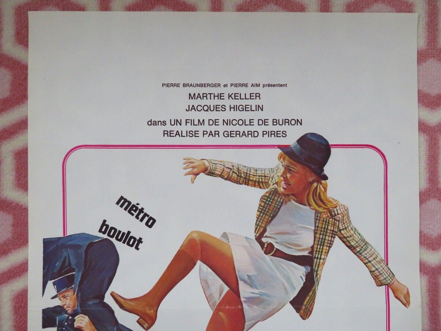 ELLE COURT, EL COURT LA BANLIEUE BELGIUM (21"x14") POSTER MARTHE KELLER 1973 - Rendezvous Cinema