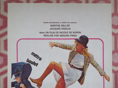ELLE COURT, EL COURT LA BANLIEUE BELGIUM (21"x14") POSTER MARTHE KELLER 1973 - Rendezvous Cinema