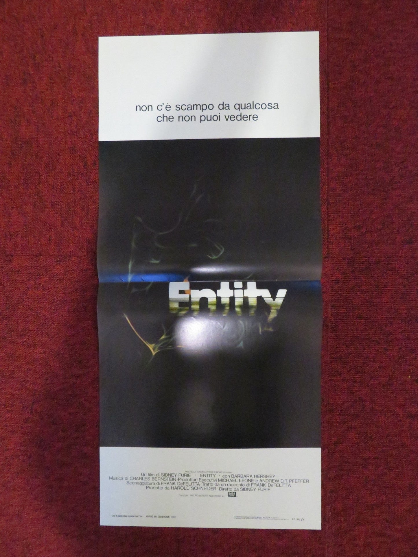 ENTITY ITALIAN LOCANDINA POSTER BARBARA HERSHEY RON SILVER 1982 Rendezvous Cinema Movie posters