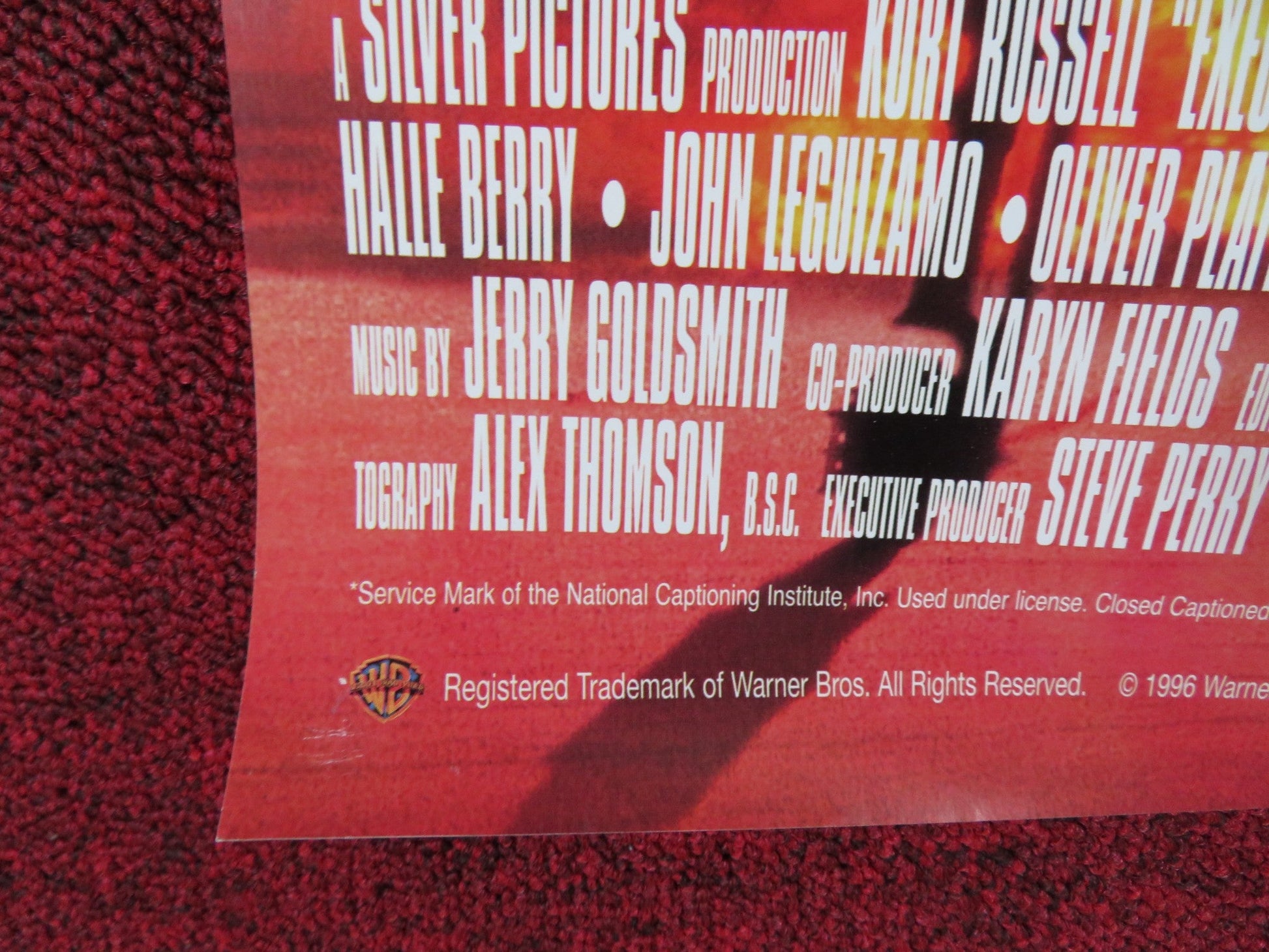 EXECUTIVE DECISION VHS POSTER KURL RUSSELL HALLE BERRY 1996 Rendezvous Cinema Movie posters