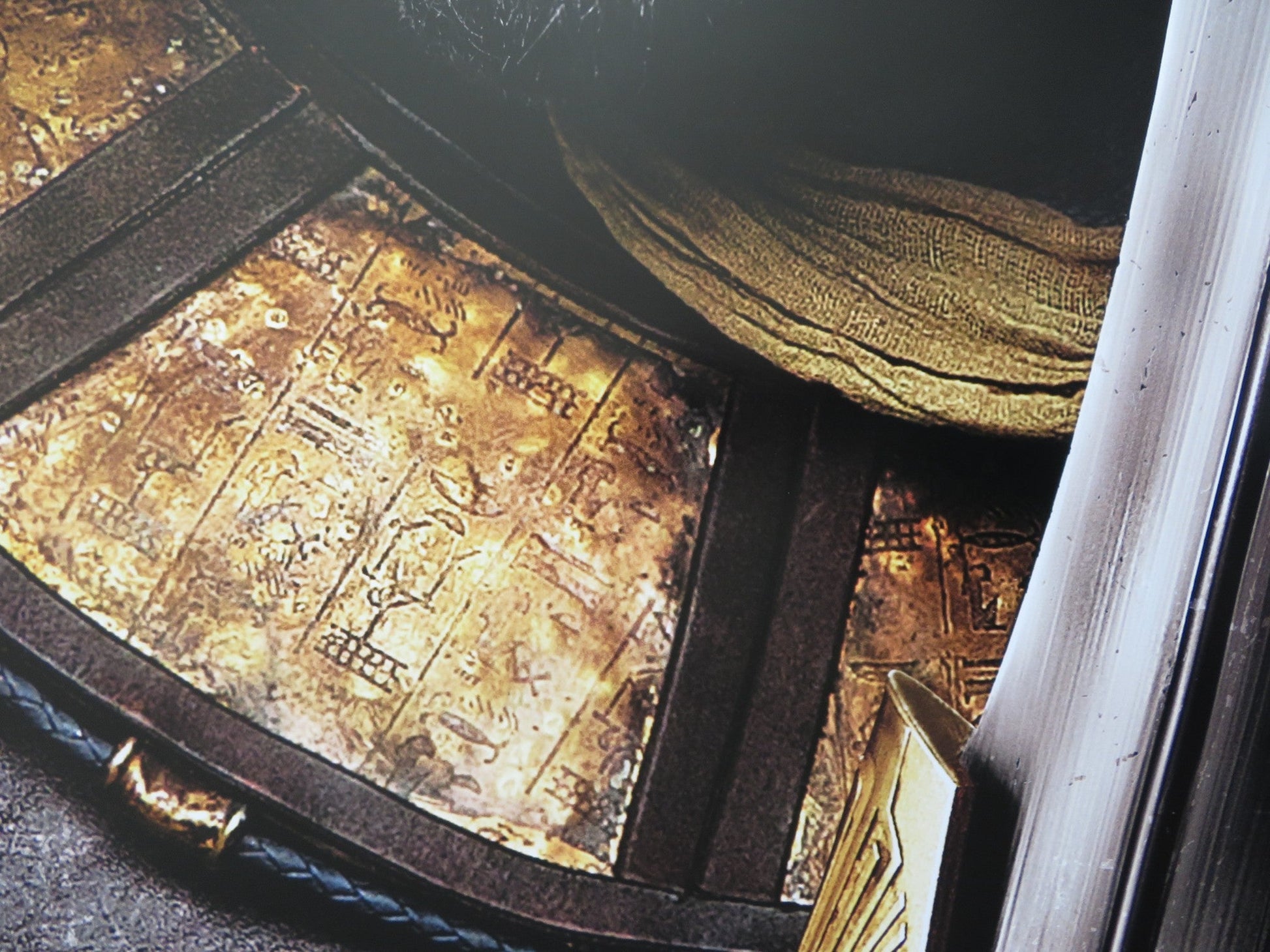 EXODUS: GODS AND KINGS - VERSION B US ONE SHEET ROLLED POSTER CHRISTIAN BALE 2014 Rendezvous Cinema Movie posters