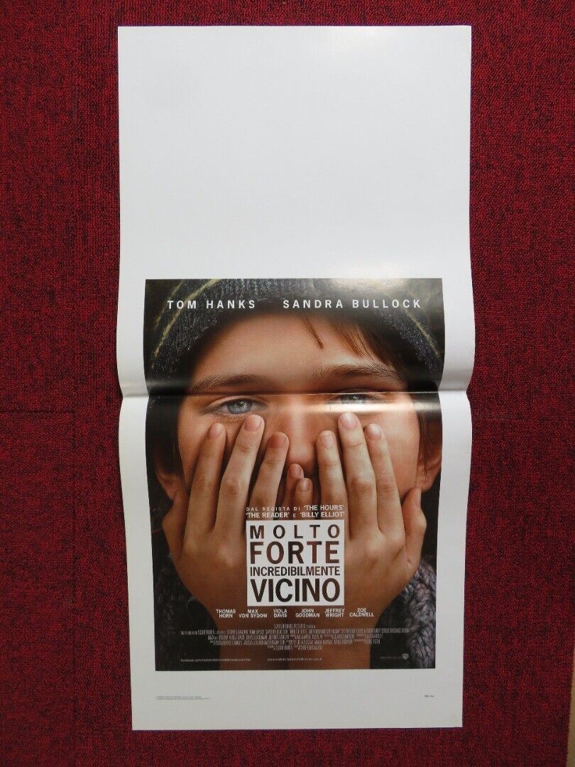 EXTREMELY LOUD AND INCREDIBLY CLOSE ITALIAN LOCANDINA (27.5"x13") POSTER 2011 - Rendezvous Cinema