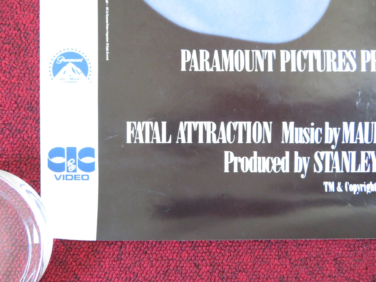 FATAL ATTRACTION VHS VIDEO POSTER MICHAEL DOUGLAS GLENN CLOSE 1988 Rendezvous Cinema Movie posters