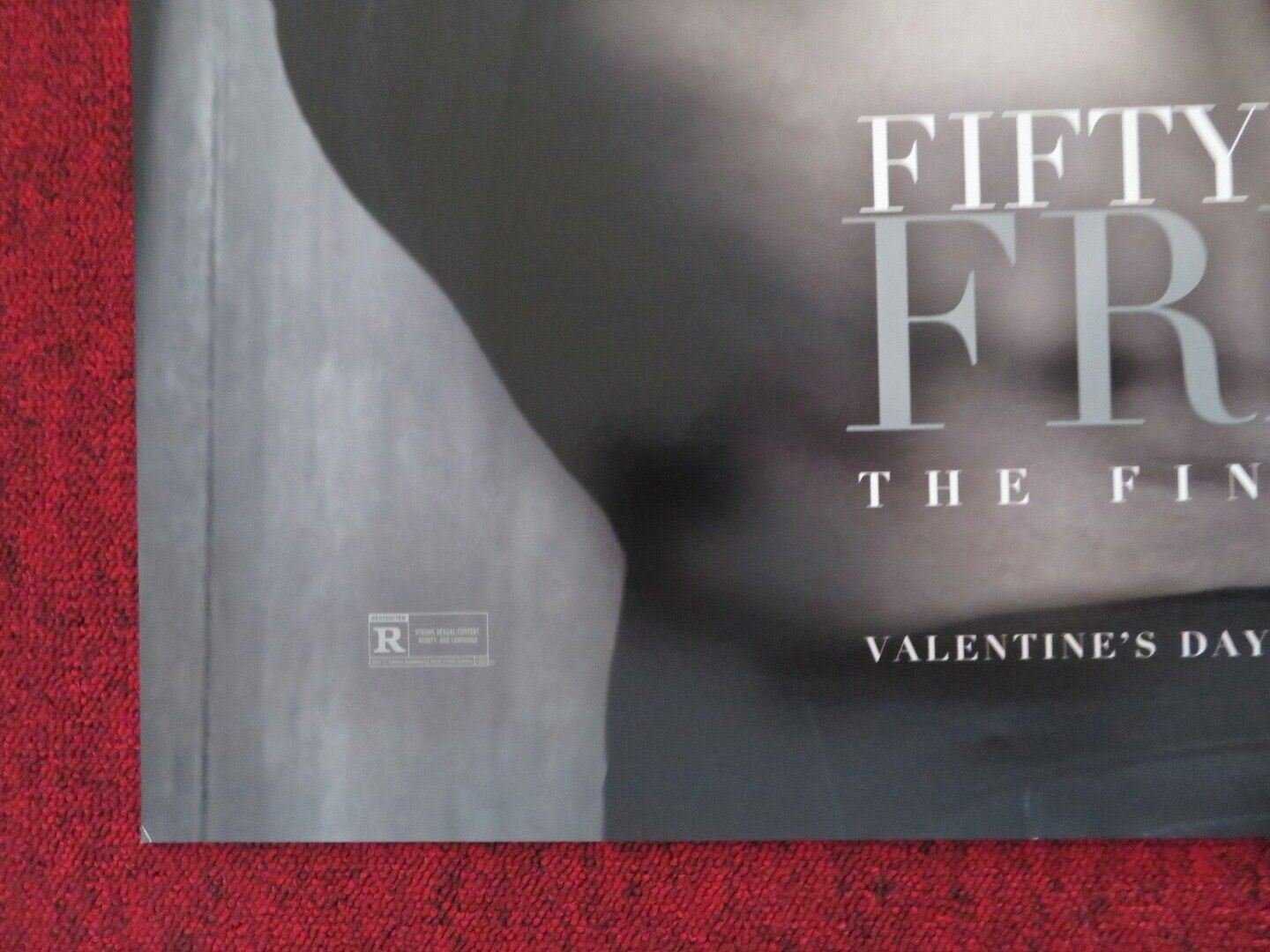 FIFTY SHADES FREED US ONE SHEET ROLLED POSTER DAKOTA JOHNSON JAMIE DORNAN 2018 Movie posters