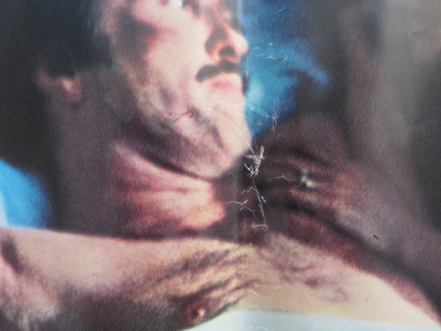 FIGHTING BACK - E ITALIAN FOTOBUSTA POSTER TOM SKERRITT PATTI LUPONE 1983 Rendezvous Cinema Movie posters
