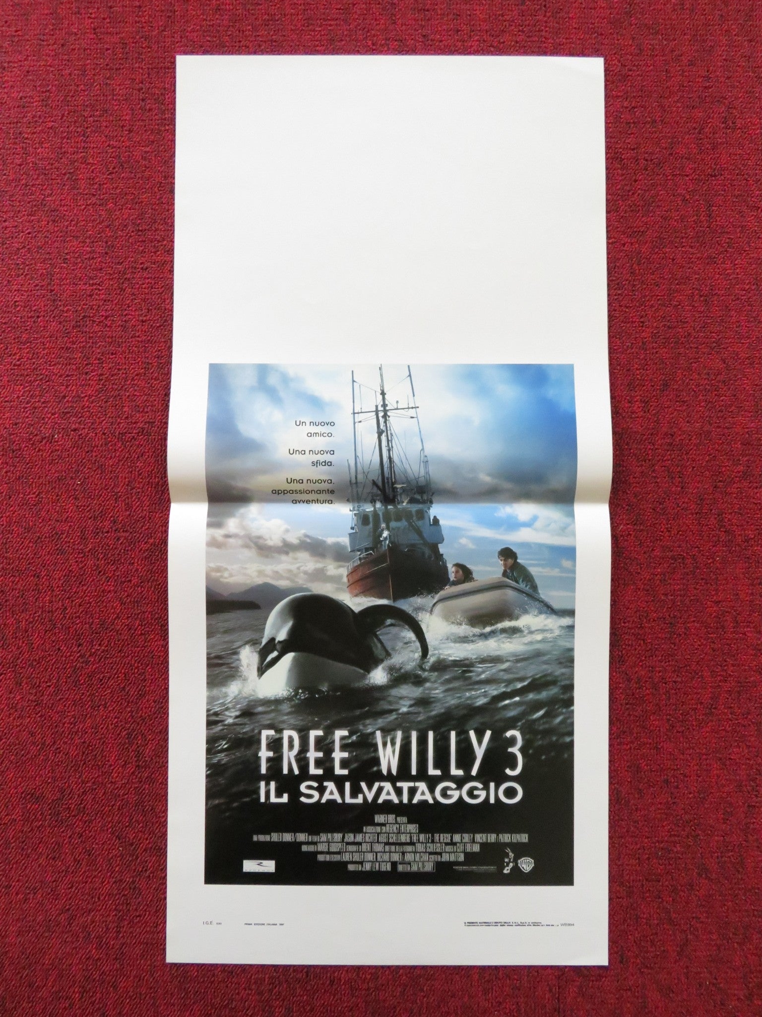 FREE WILLY 3 THE RESCUE ITALIAN LOCANDINA POSTER JASON JAMES RITCHER 1997 Rendezvous Cinema Movie posters