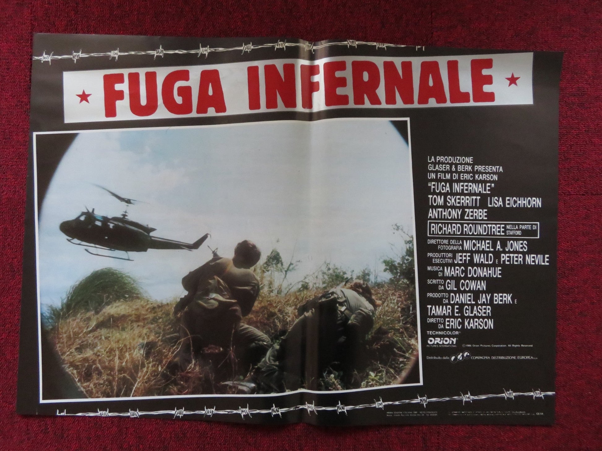 FUGA INFERNALE - A ITALIAN FOTOBUSTA POSTER TOM SKERRITT LISA EICHHORN 1986 Rendezvous Cinema Movie posters