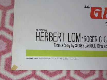 GAMBIT FOLDED US ONE SHEET POSTER SHIRLEY MACLAINE MICHAEL CAINE 1967 - Rendezvous Cinema