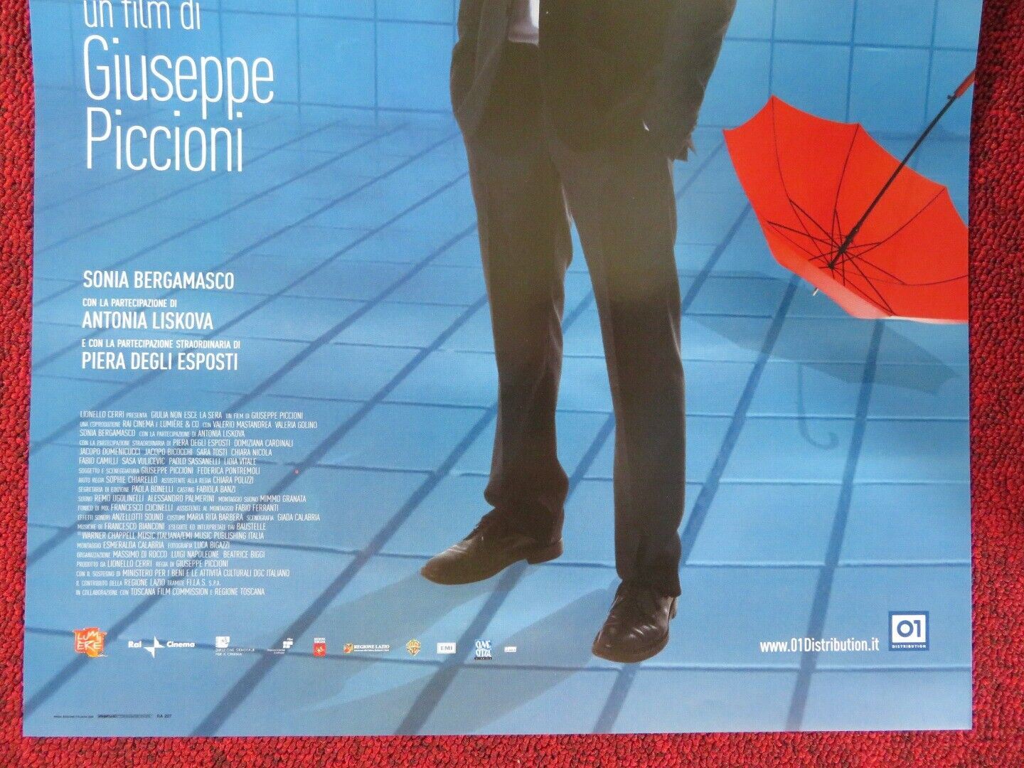 GIULIA NON ESCE LA SERA ITALIAN LOCANDINA (25.5"x12.5") POSTER V MASTAGOLI 2009 Movie posters