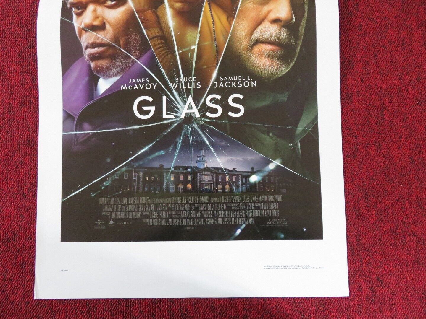 GLASS ITALIAN LOCANDINA (27.5"x13") POSTER BRUCE WILLIA SAMUEL L.JACKSON 2019 Movie posters