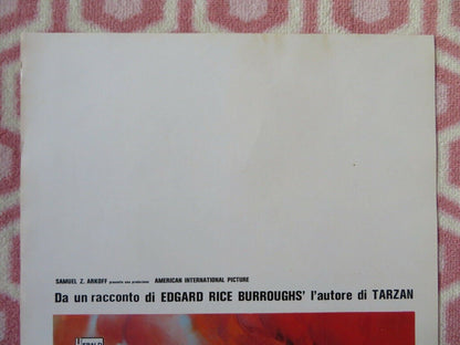 GLI UOMINI DELLA TERRA DIMENTICATA ... ITALIAN LOCANDINA (27.5"x13") POSTER 1978 - Rendezvous Cinema