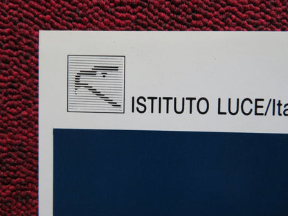 GLI ZOCCOLI D'ORO - A ITALIAN FOTOBUSTA POSTER HICHEM ROSTOM HAMMADI ZAROUK 1989 Rendezvous Cinema Movie posters