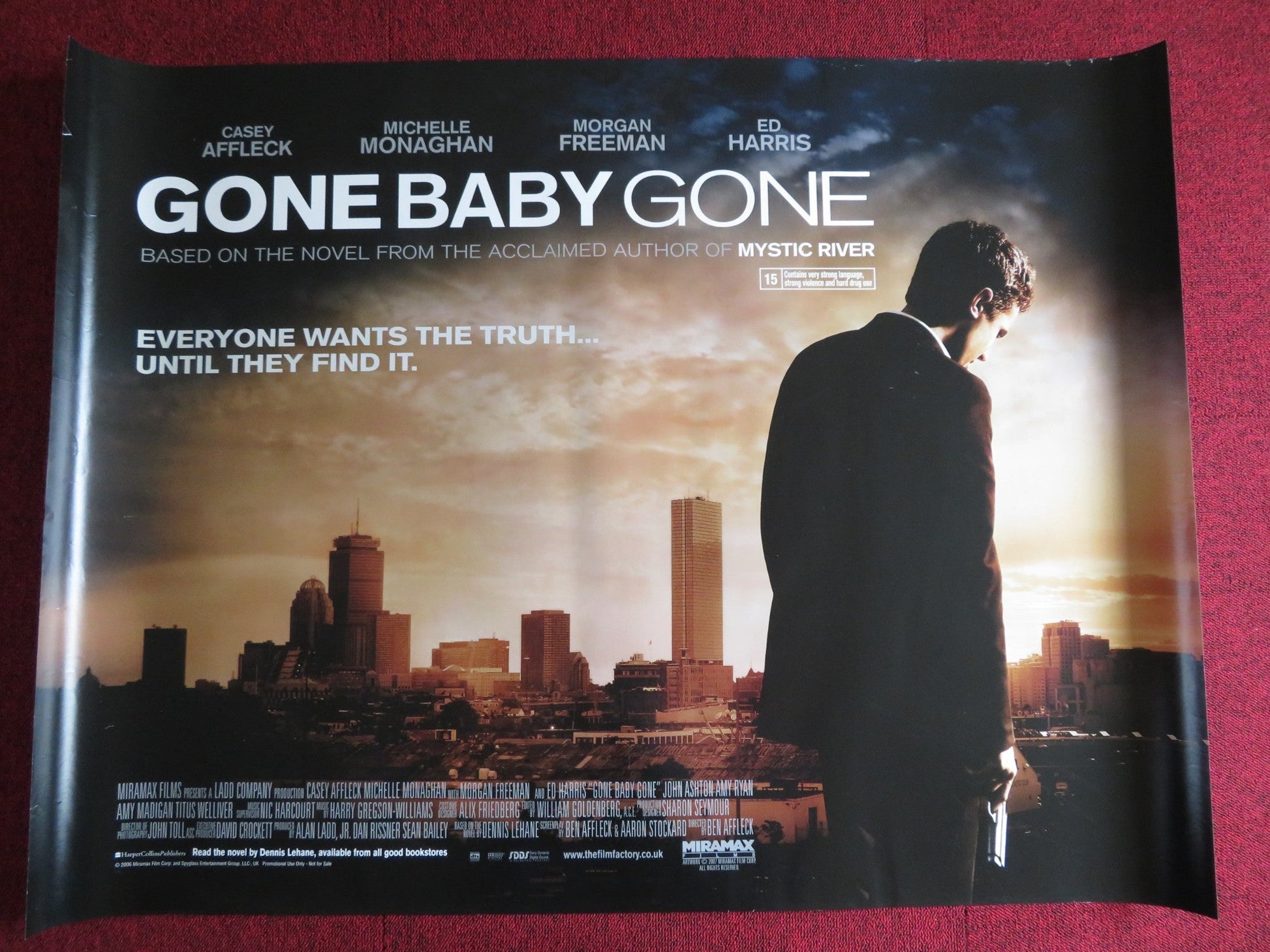 GONE BABY GONE UK QUAD (30"x 40") ROLLED POSTER CASEY AFFLECK MONAGHAN 2007 Rendezvous Cinema Movie posters