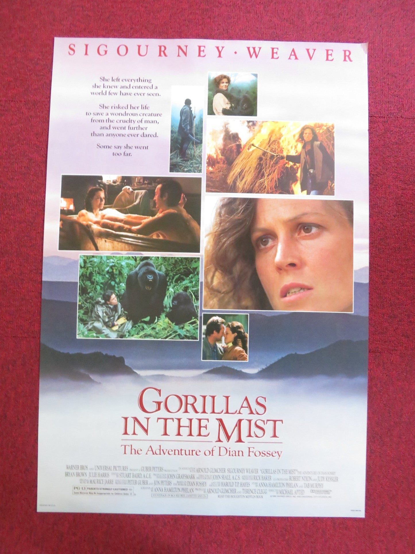 GORILLAS IN THE MIST US ONE SHEET ROLLED POSTER S. WEAVER BRYAN BROWN 1988 Rendezvous Cinema Movie posters
