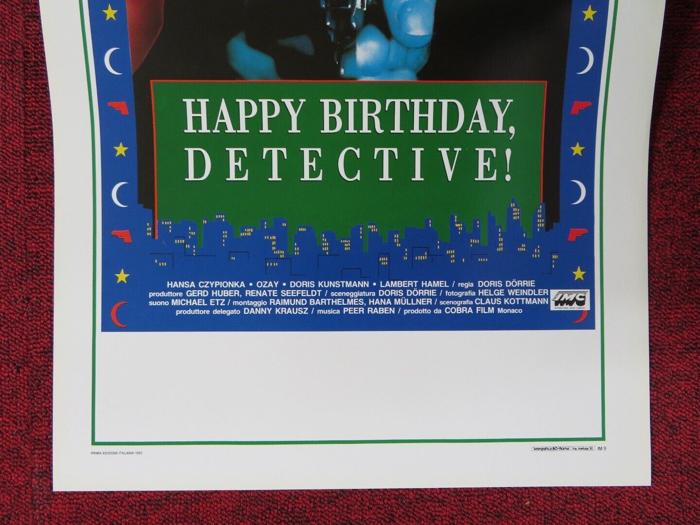 HAPPY BIRTHDAY DETECTIVE ITALIAN LOCANDINA (27.5"x13") POSTER DORIS DORRIE 1992 Movie posters