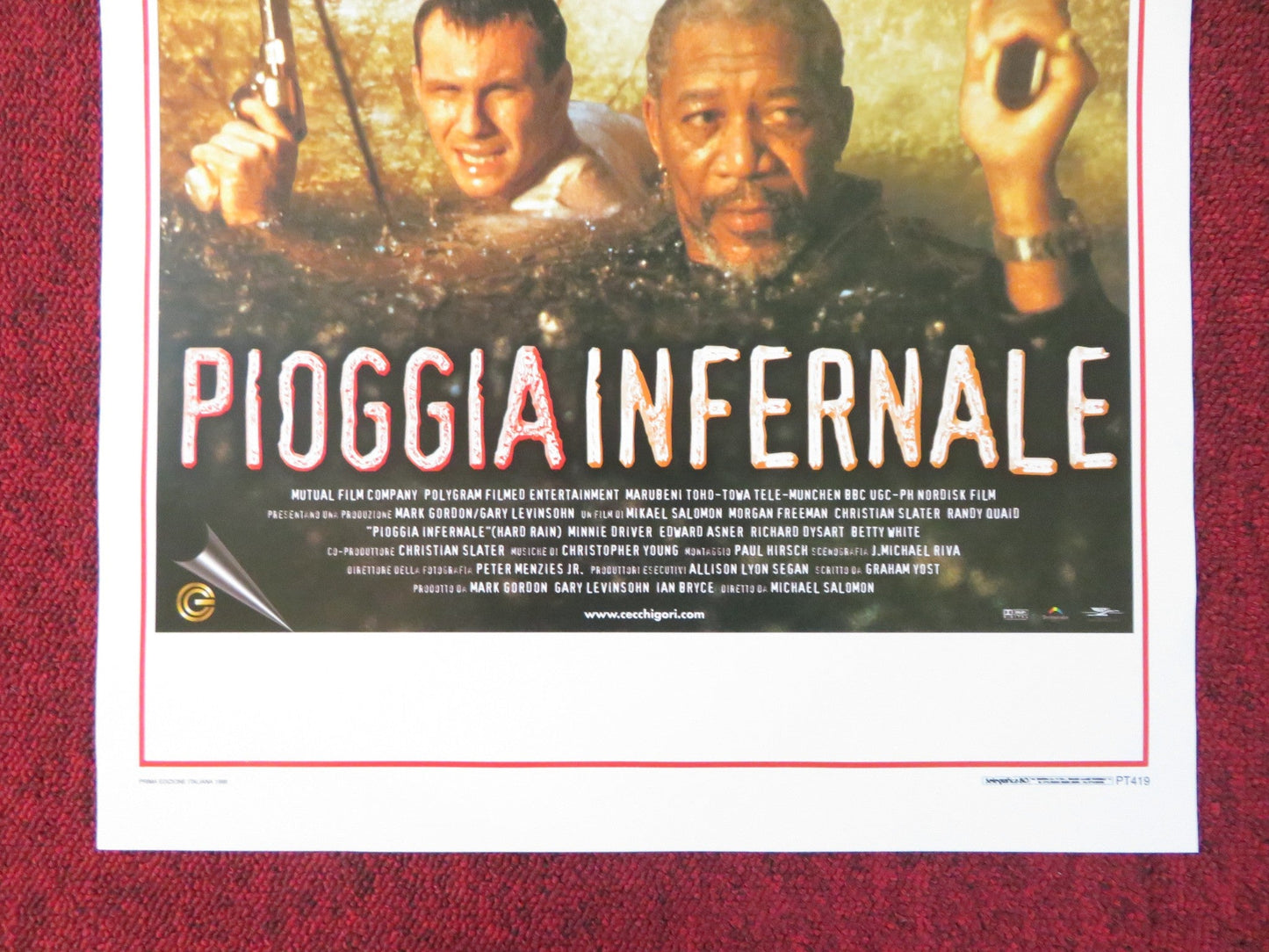 HARD RAIN ITALIAN LOCANDINA POSTER MORGAN FREEMAN CHRISTIAN SLATER 1998 Rendezvous Cinema Movie posters