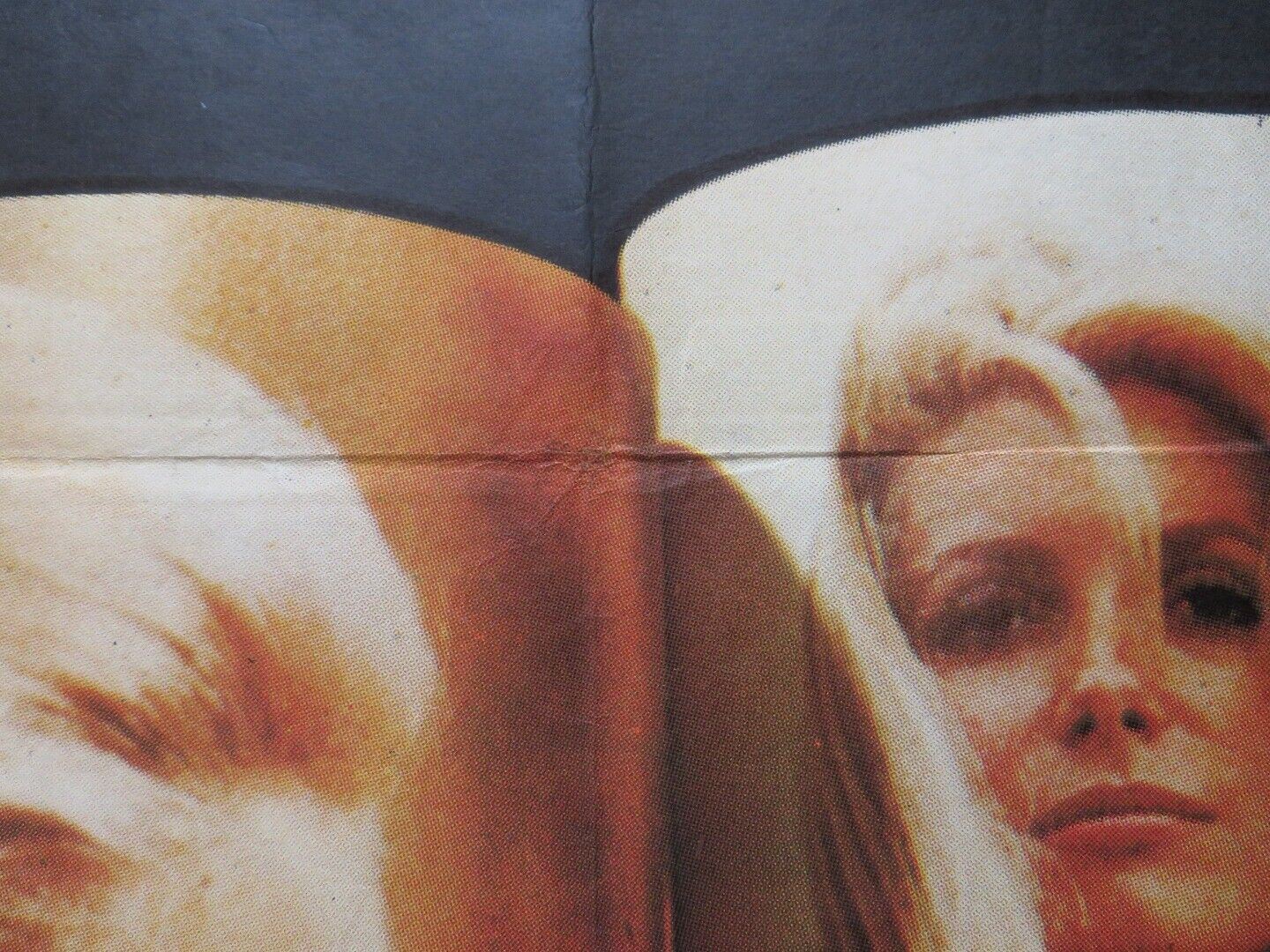 HEARTBEAT SPANISH ROLLED POSTER CATHERINE DENEUVE MICHEL PICCOLI 1968 Movie posters