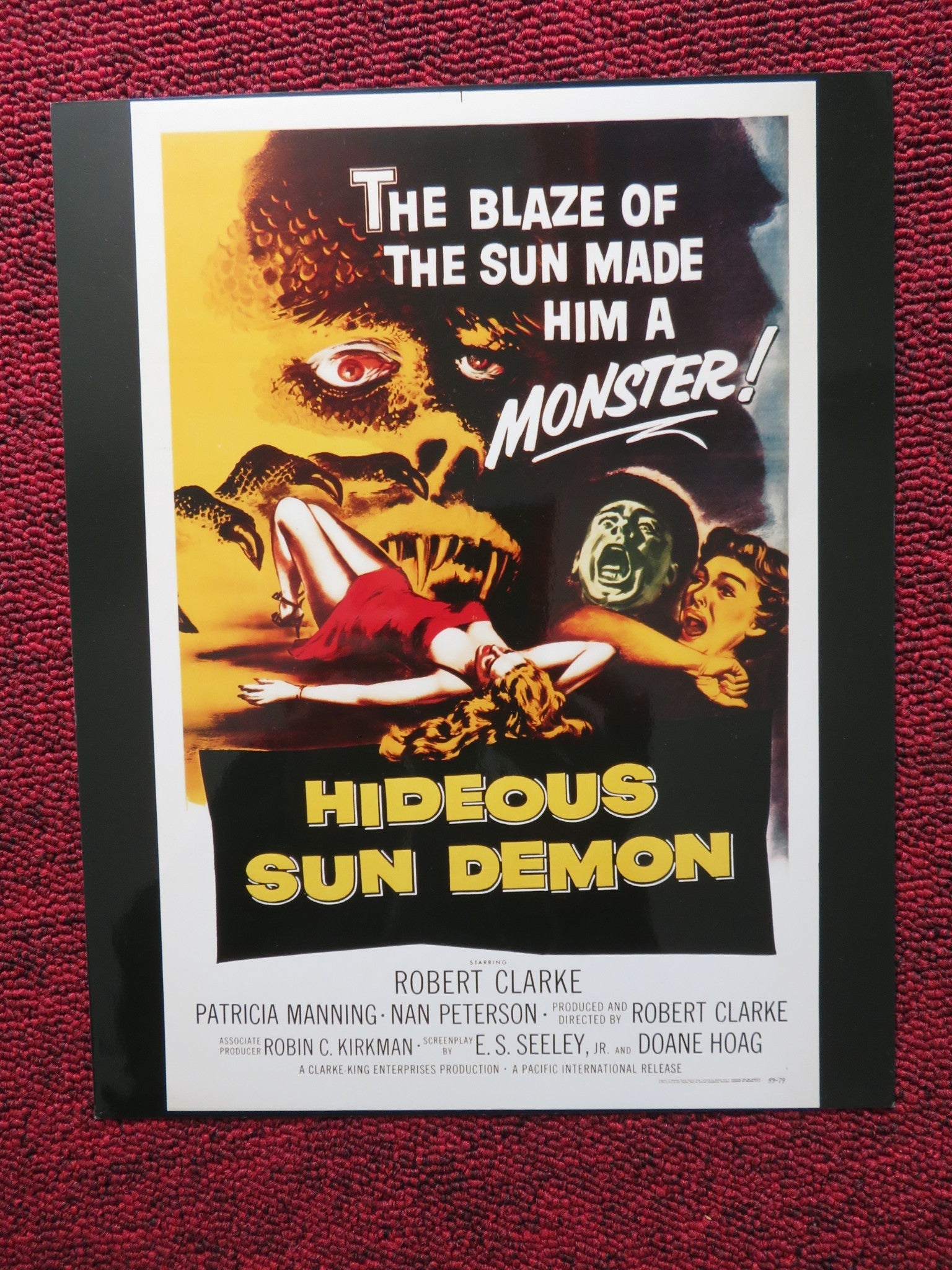 HIDEOUS SUN DEMON DEALER PHOTO POSTER ROBERT CLARKE PATRICIA MANNING 1958 Rendezvous Cinema Movie posters