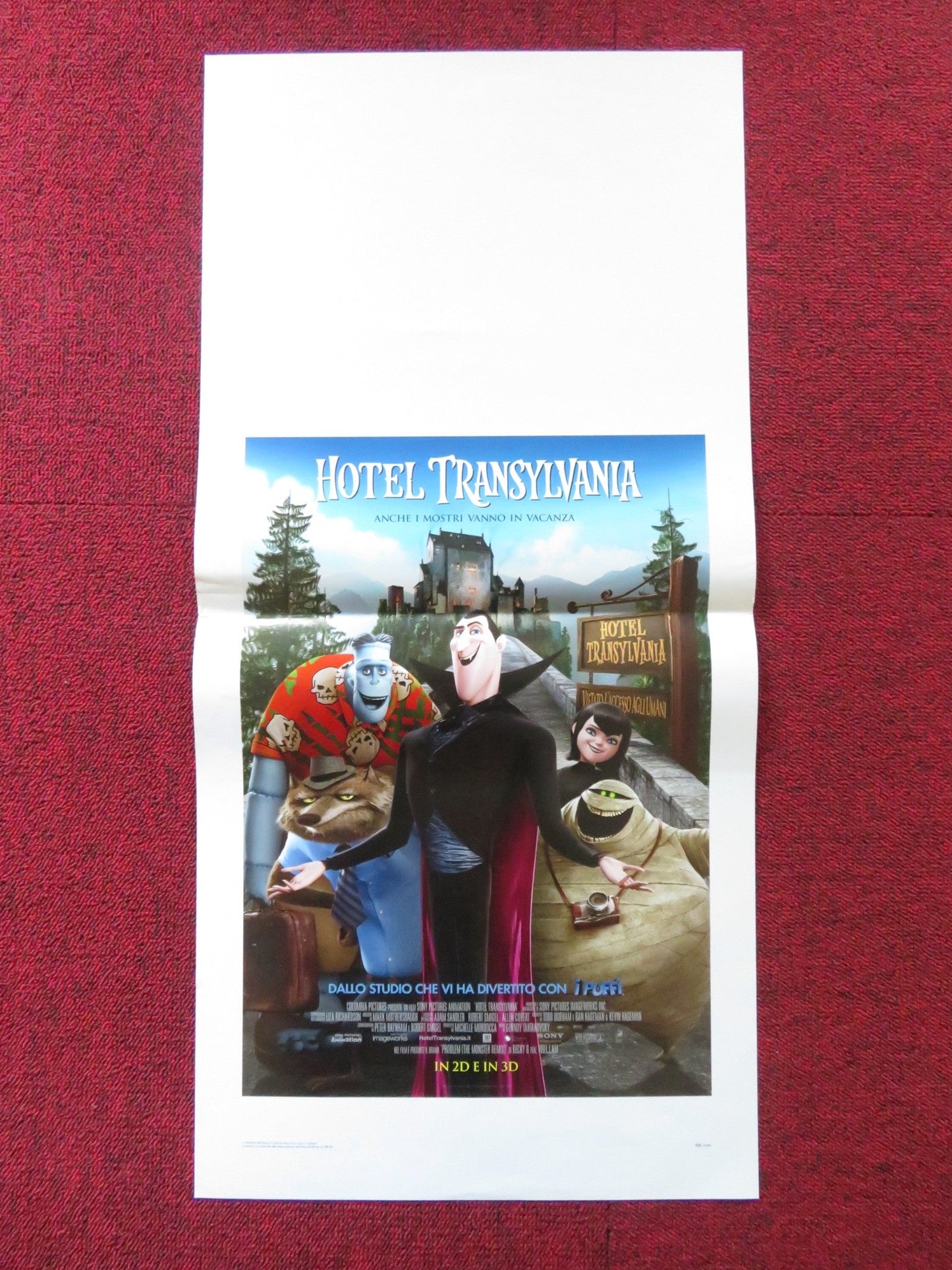 HOTEL TRANSYLVANIA ITALIAN LOCANDINA POSTER ADAM SANDLER SELENA GOMEZ 2012 Rendezvous Cinema Movie posters