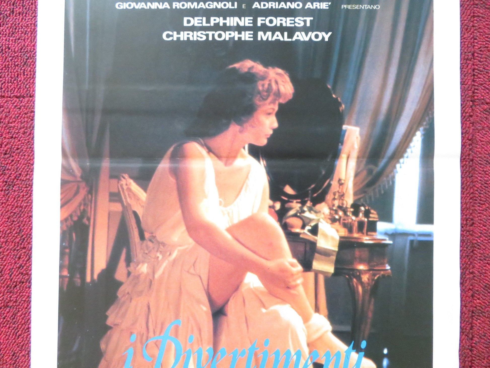 I DIVERTIMENTI DELLA VITA PRIVATA ITALIAN LOCANDINA POSTER DELPHINE FOREST 1990 Rendezvous Cinema Movie posters
